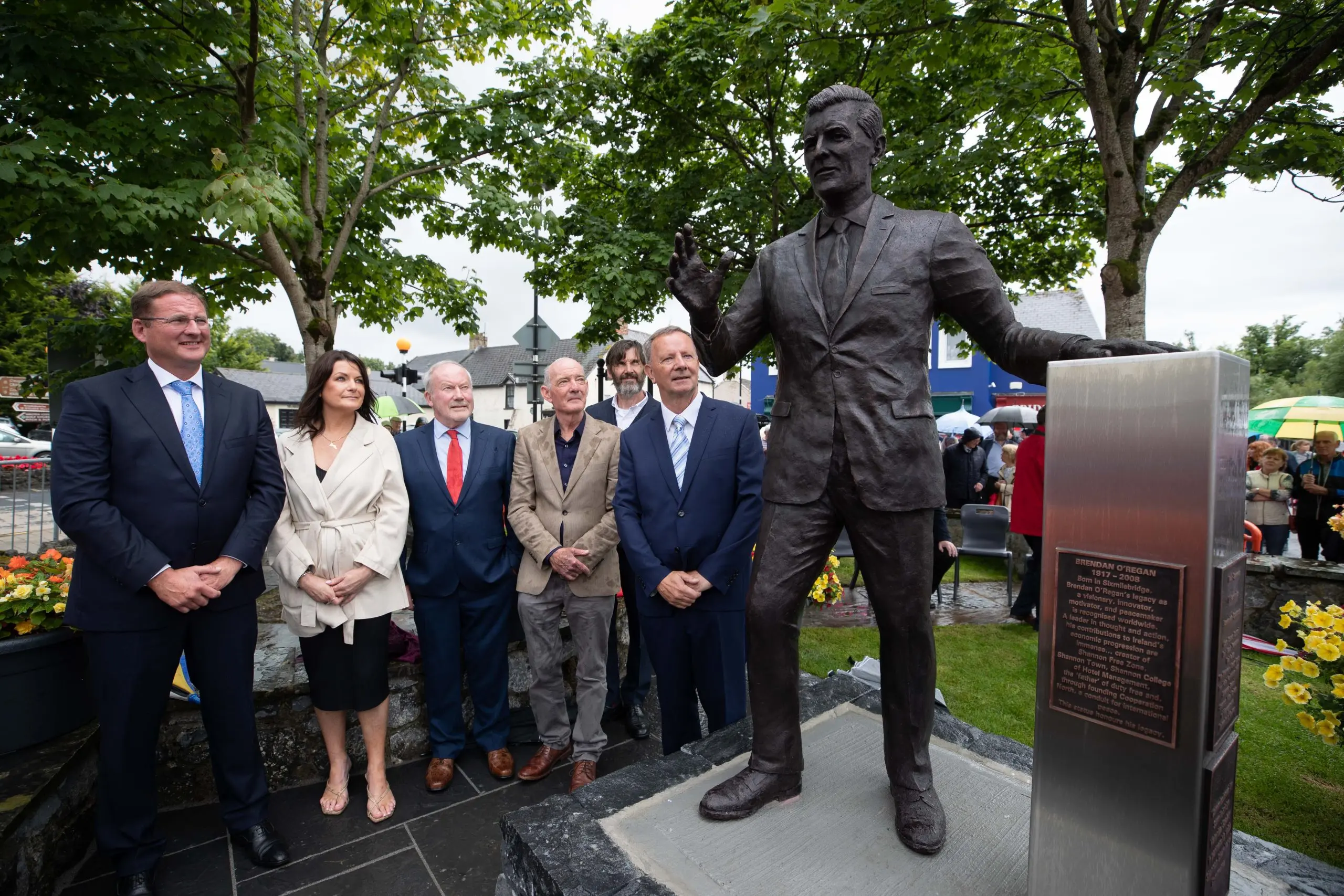 Unveiling of Brendan O'Regan statue in Sixmilebridge